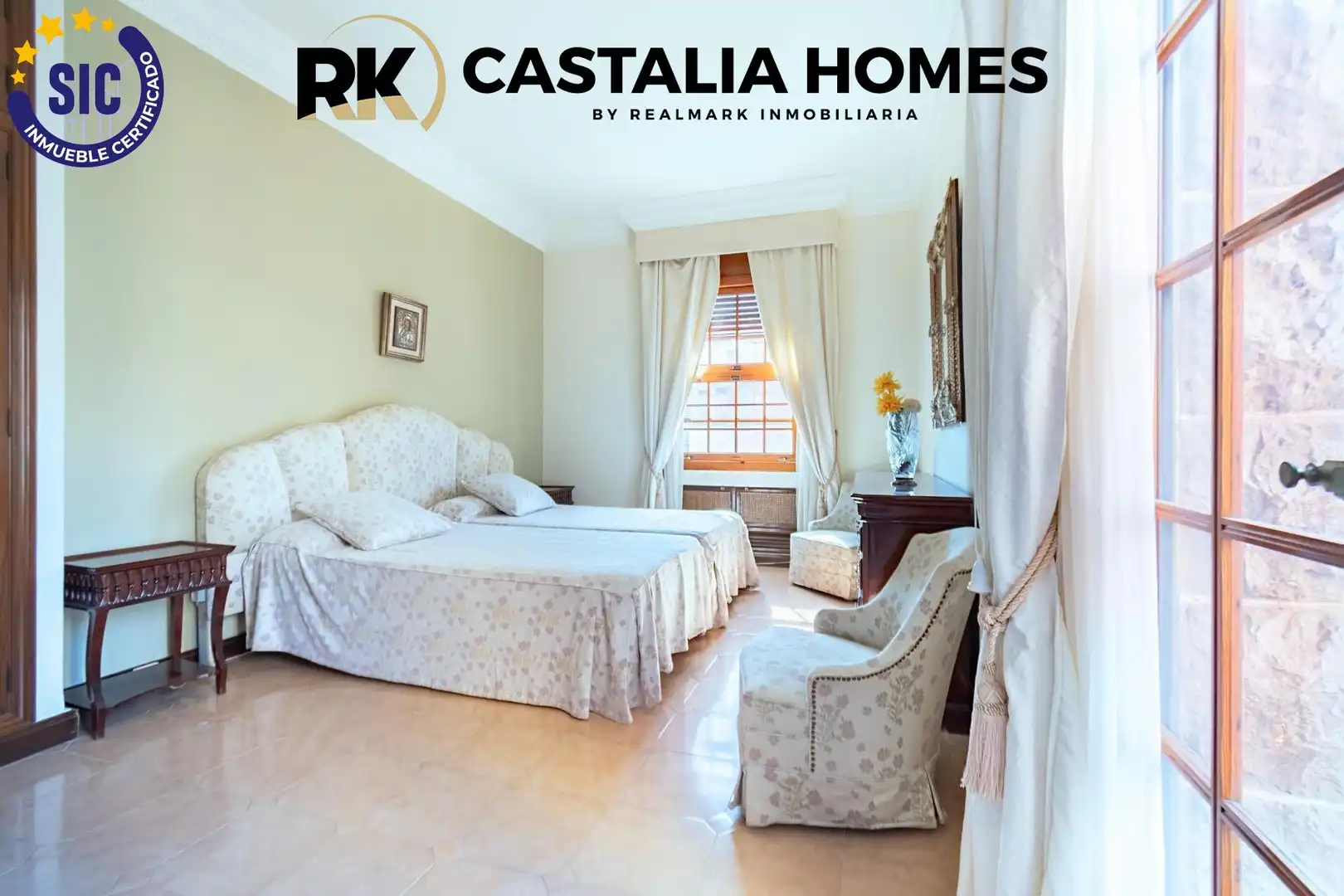 Habitación de Casa o chalet en venta en Castellón de la Plana / Castelló de la Plana con Calefacción, Jardín privado y Parquet