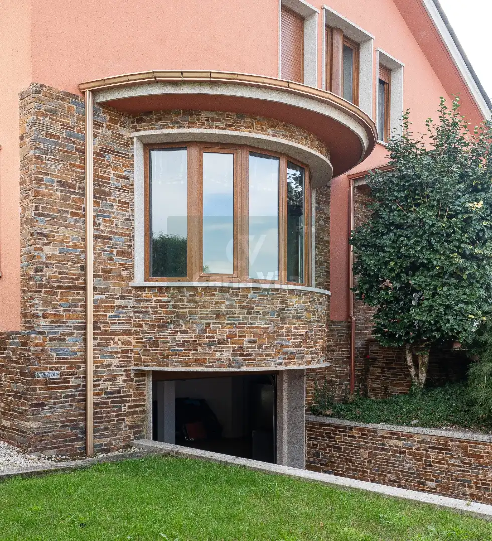 Vista exterior de Casa o chalet en venta en Lugo con Calefacción, Jardín privado y Parquet
