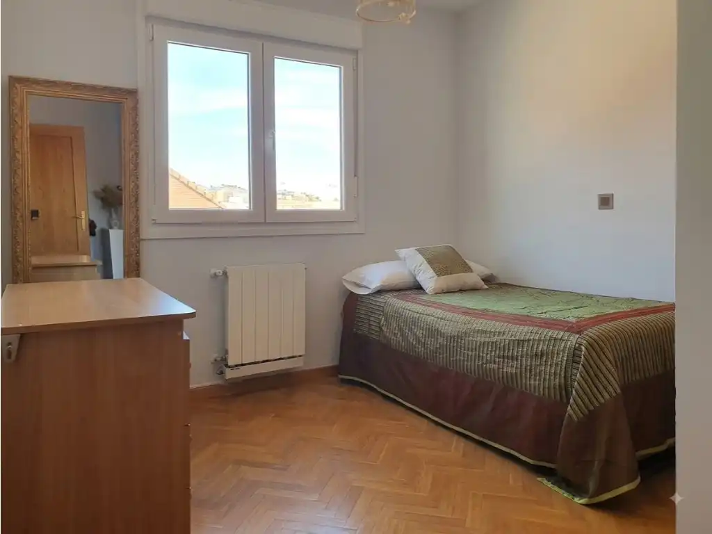 Dormitori de Casa adosada en venda en Colmenar Viejo amb Aire condicionat, Jardí privat i Terrassa