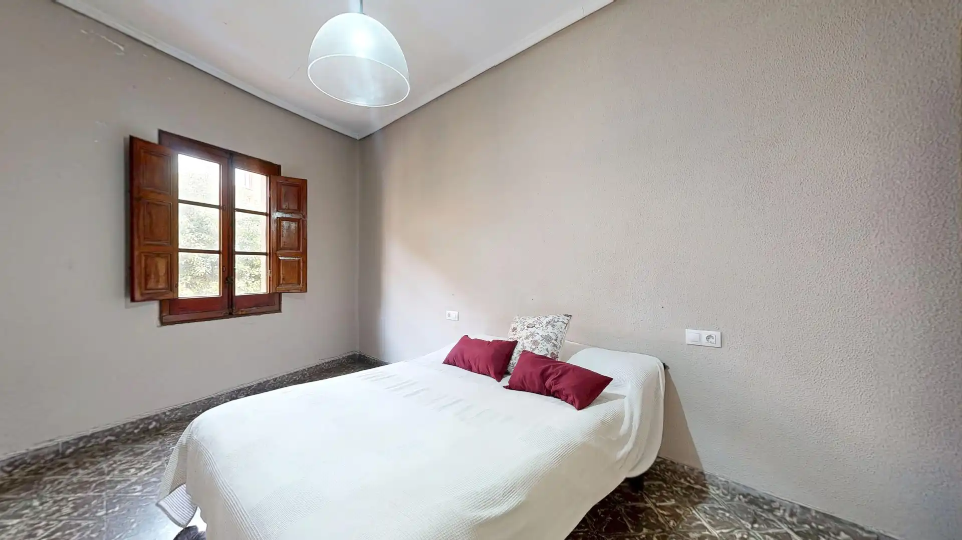 Habitación de Piso en venta en Torrent con Jardín privado, Terraza y Trastero