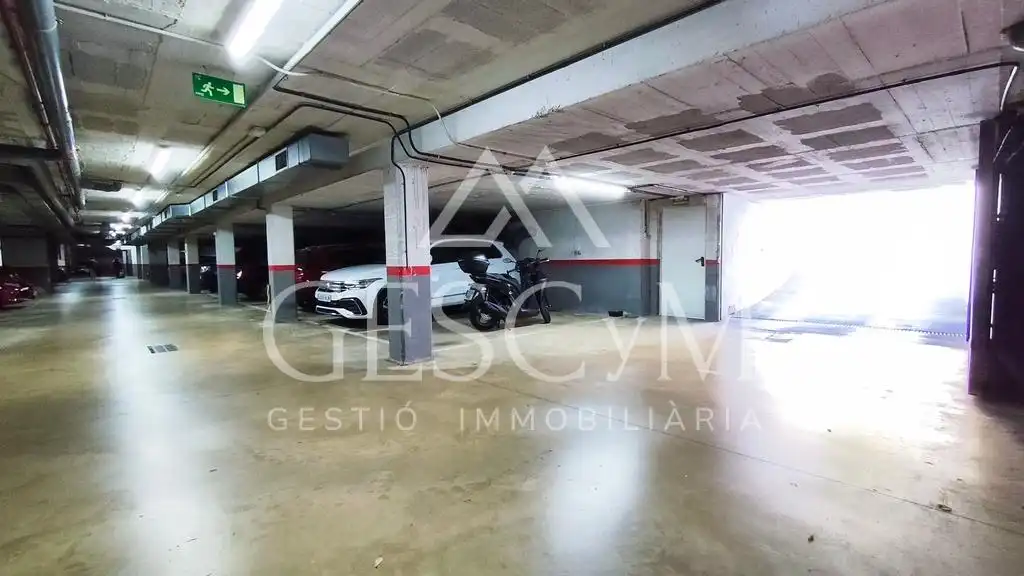 Aparcament de Garatge en venda en Sant Joan Despí