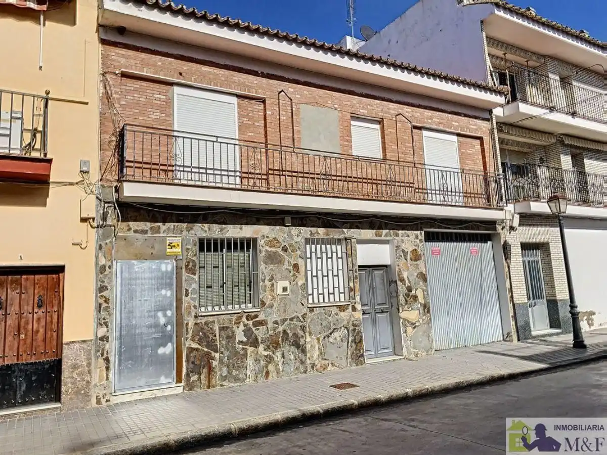 Flat with terrace for sale in Palma del Río, imagen 3