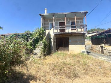 Casa amb balcó en venda a San Cibrao das Viñas