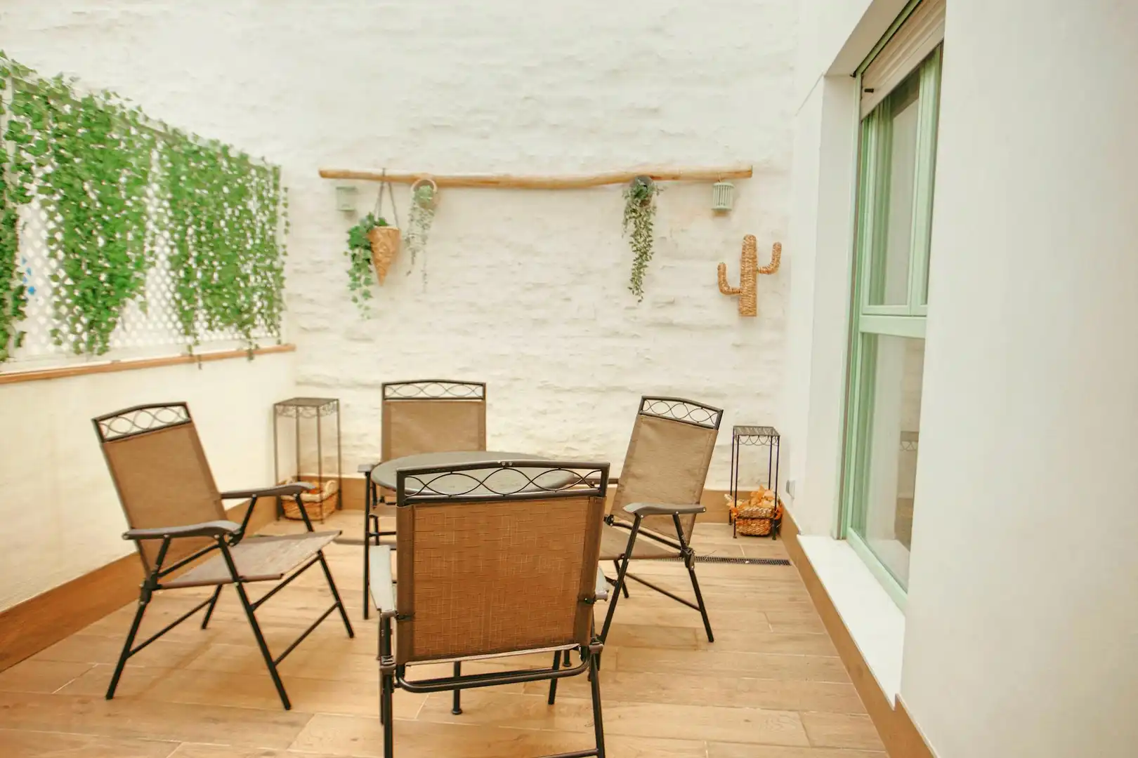 Terrace of Flat for rent in Sevilla  with Air Conditioner, Heating and Private garden