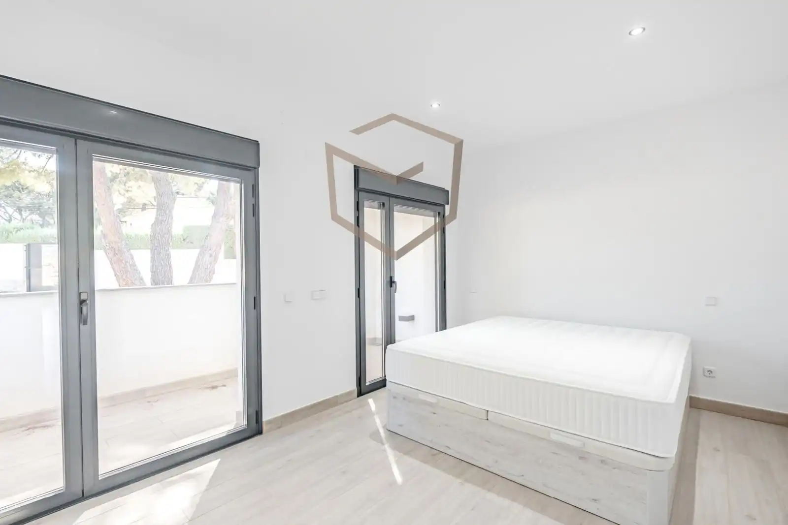 Dormitori de Casa o xalet en venda en San Martín de Valdeiglesias amb Calefacció, Terrassa i Traster