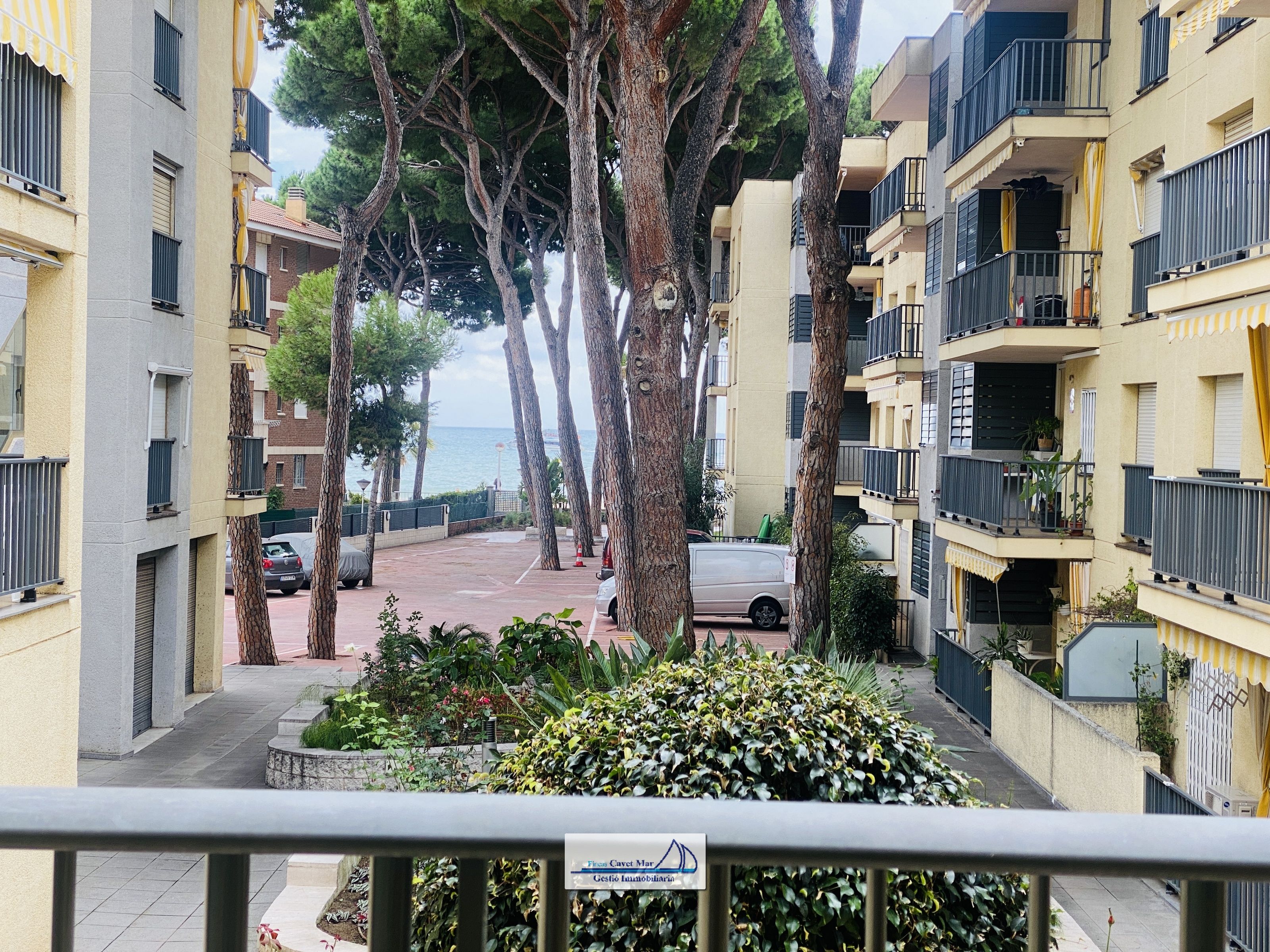 Vista exterior de Apartament en venda en Cambrils amb Terrassa i Traster