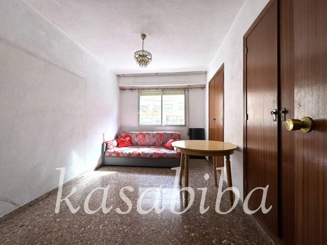 Habitación de Piso en venta en Valencia con Balcón