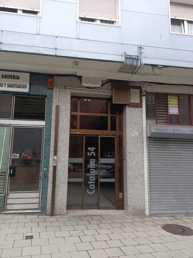 Vista exterior de Piso en venta en Gijón  con Calefacción y Terraza