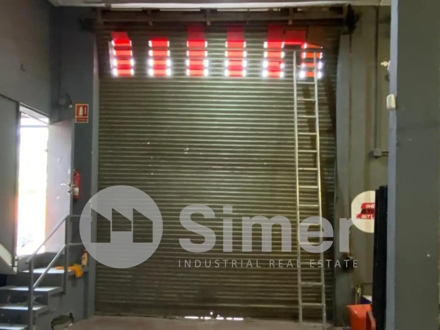Nau industrial en venda en Cornellà de Llobregat