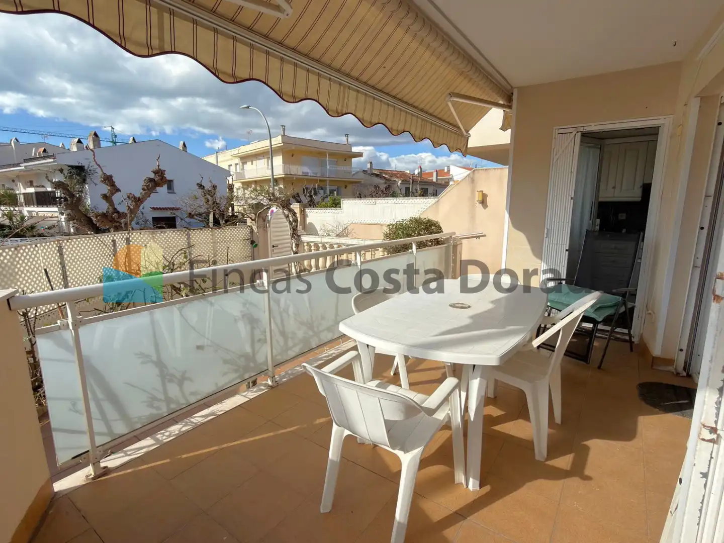 Terraza de Planta baja en venta en Cubelles con Aire acondicionado, Calefacción y Jardín privado