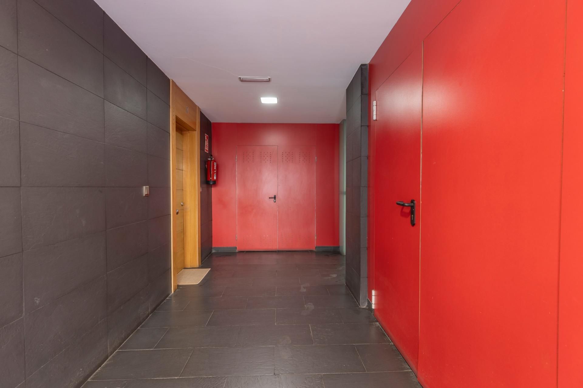 Flat for sale in  Granada Capital  with Air Conditioner, Heating and Terrace