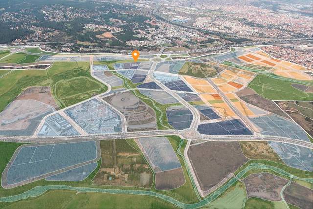 Terreno industrial en Venta en Carrer de Creu Casas i Sicart en Serraparera