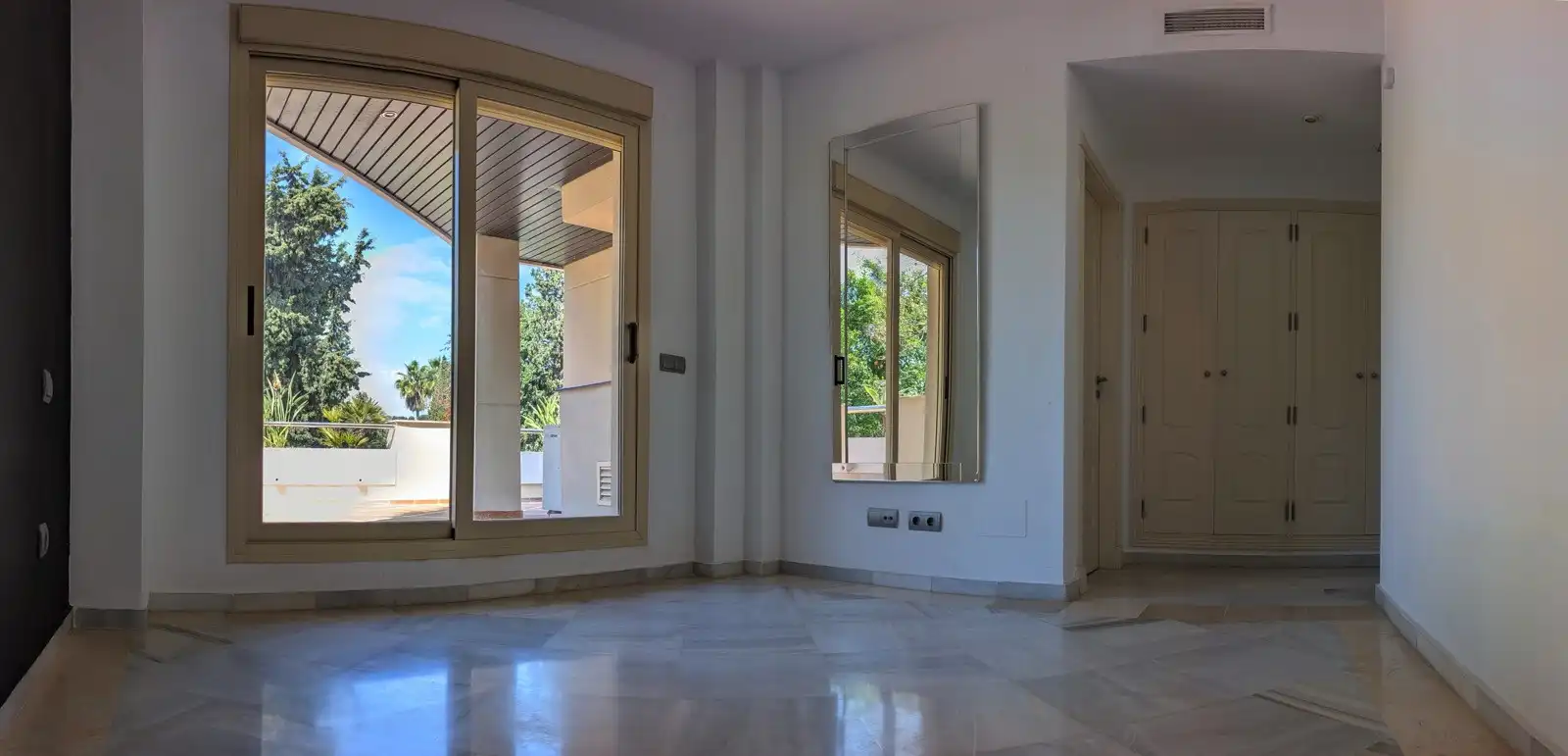 Planta baja en venta en Marbella con Aire acondicionado, Terraza y Trastero
