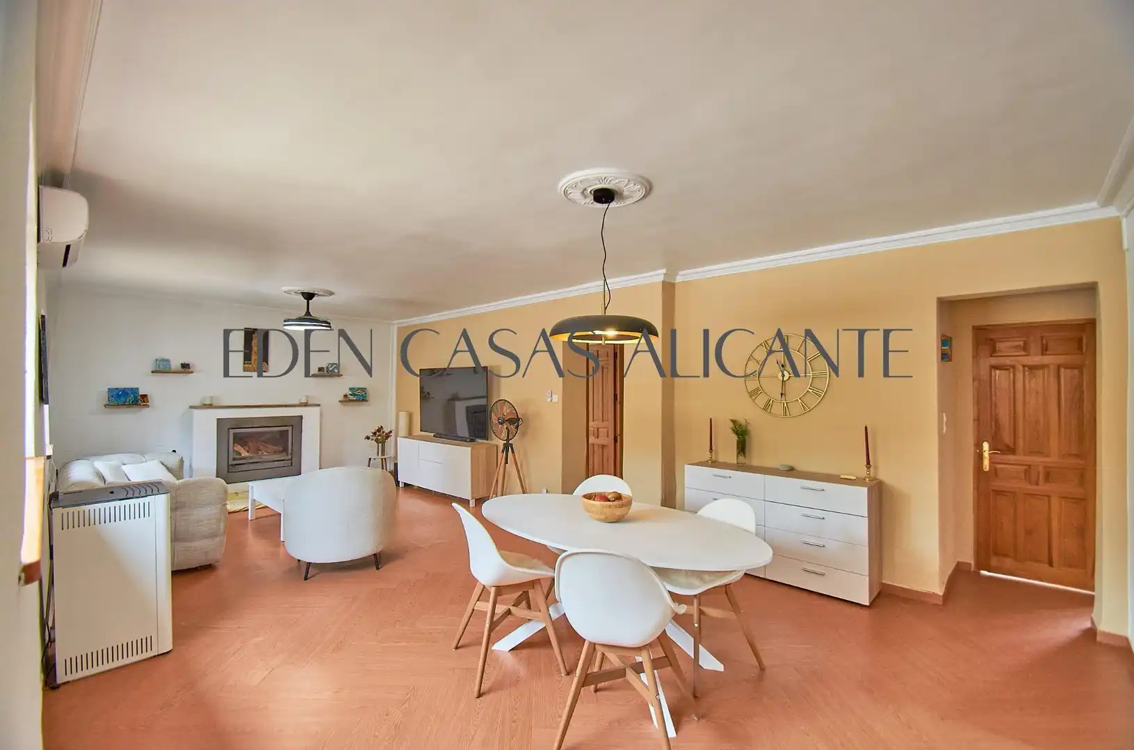 Comedor de Casa o chalet en venta en Biar con Aire acondicionado, Calefacción y Jardín privado