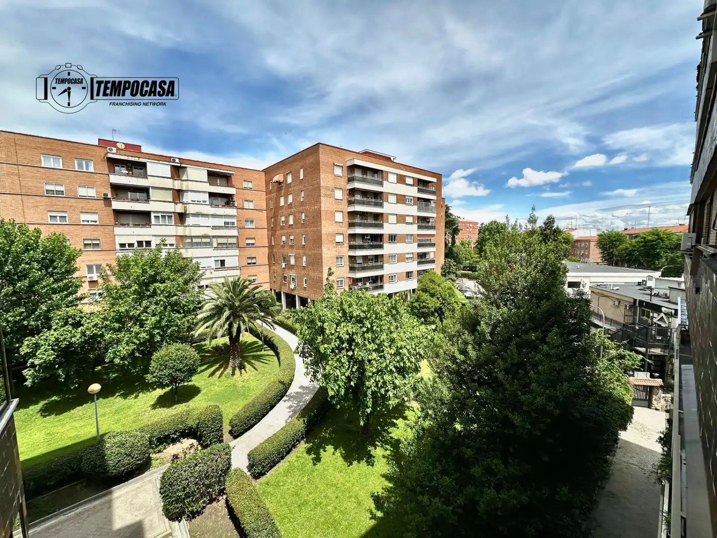 Vista exterior de Piso en venta en Madrid con Aire acondicionado, Calefacción y Jardín privado