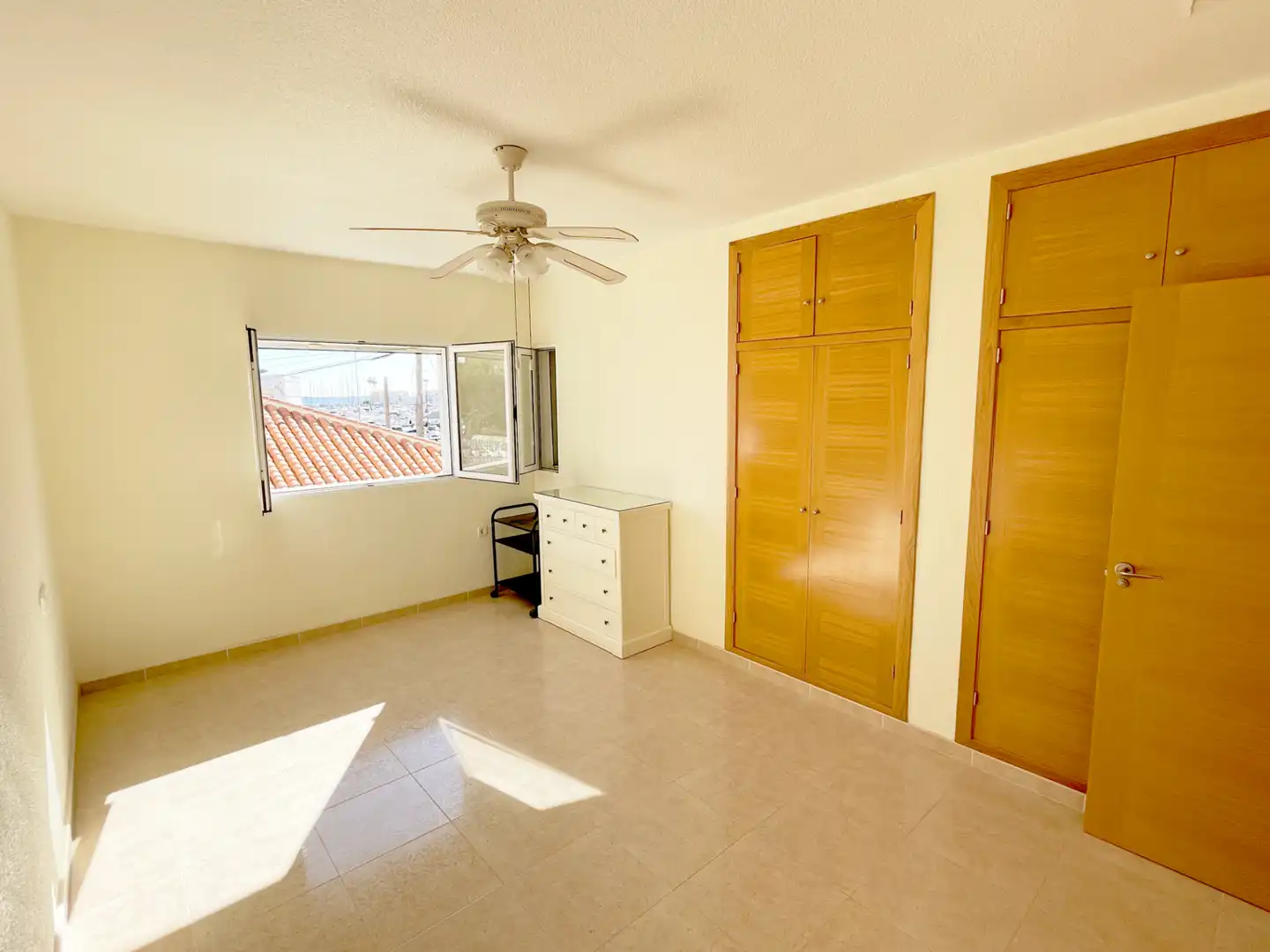 Habitación de Casa o chalet en venta en Cartagena con Aire acondicionado, Calefacción y Jardín privado