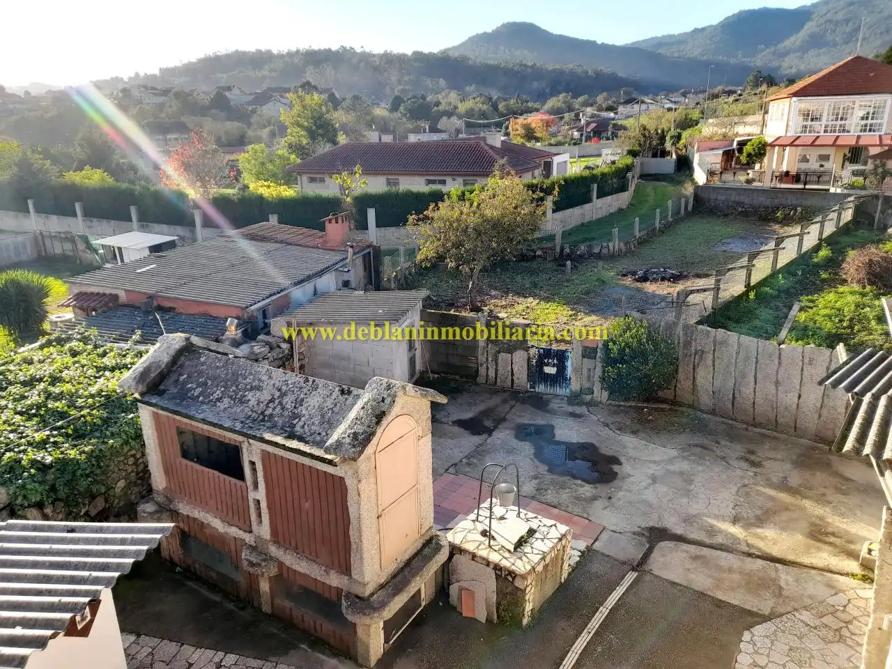 Außenansicht von Haus oder Chalet zum Verkauf in Tui mit Heizung, Privatgarten und Terrasse