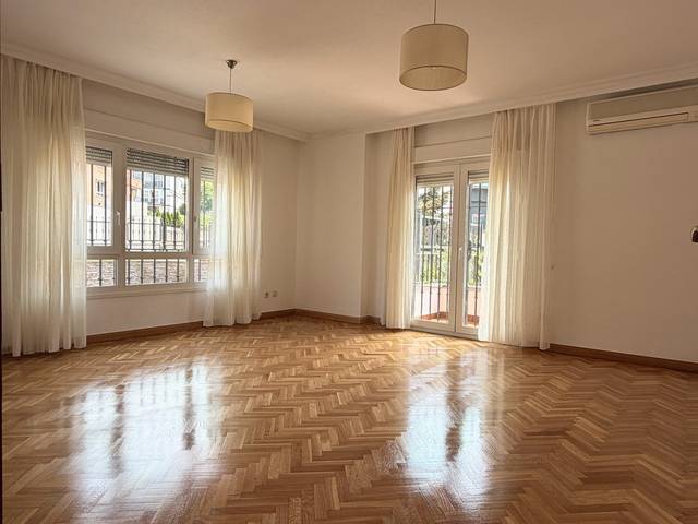 Piso en Alquiler en DE LAS HUERTAS en Pueblo