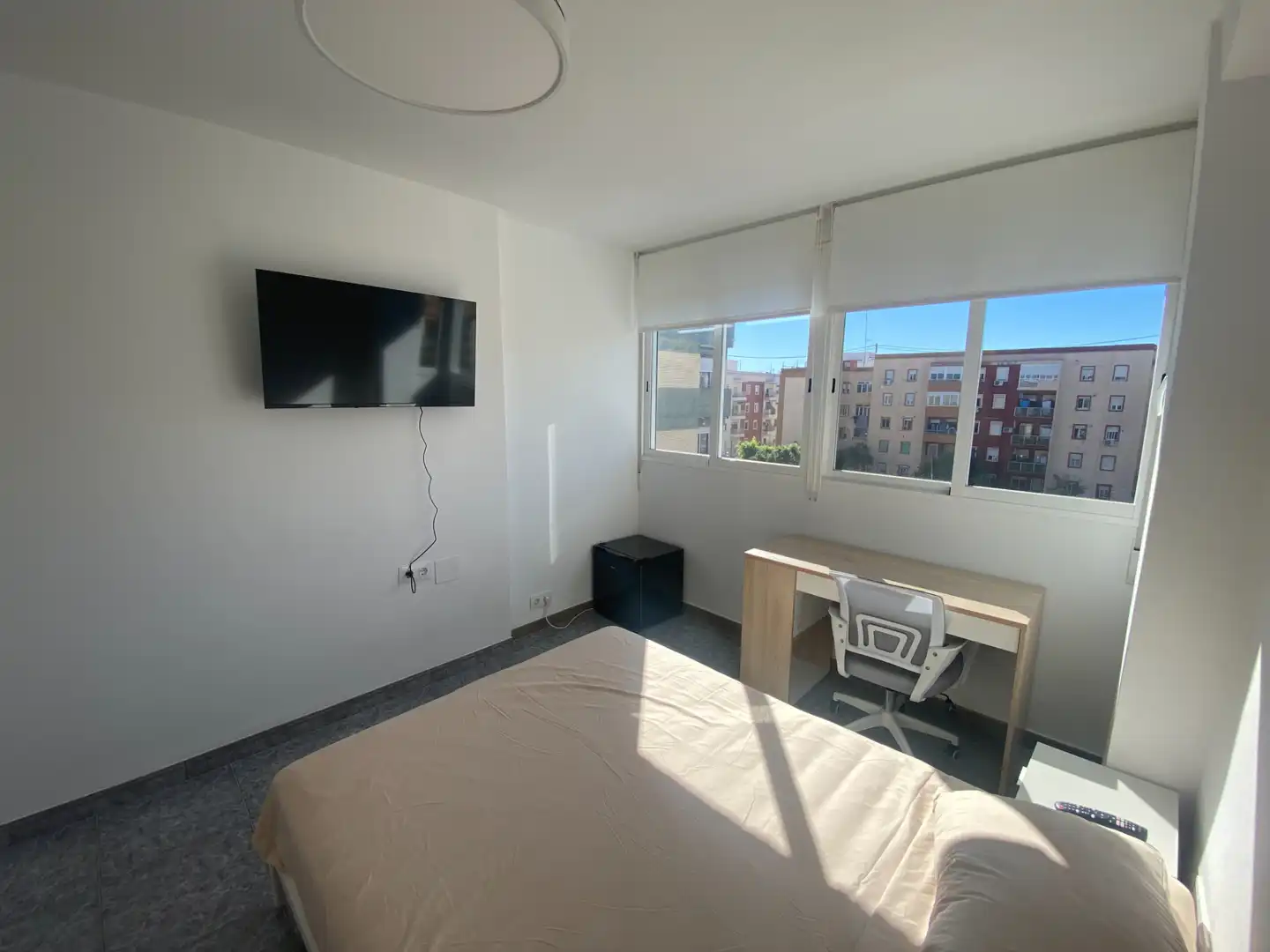 Schlafzimmer von Wohnungen zur untervermieten in Valencia mit Klimaanlage, Möbliert und Ofen