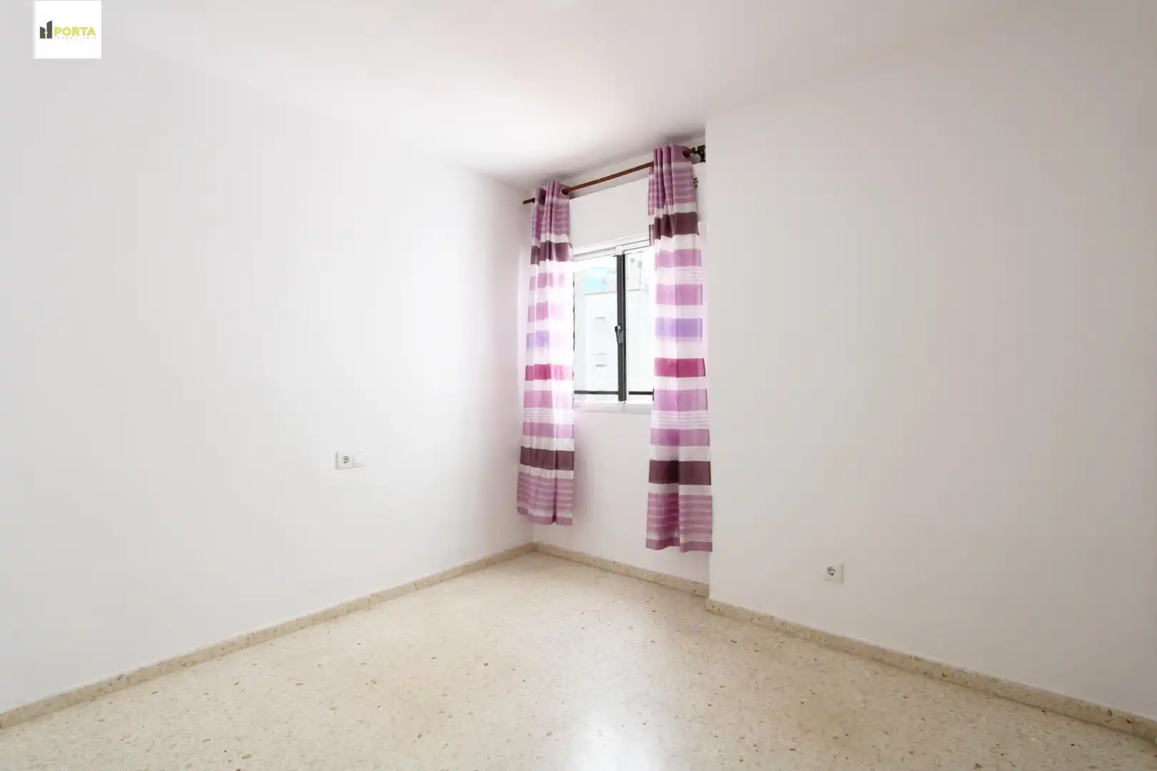 Flat with lift for sale in Centro - Calzada - Cabo Noval, imagen 3