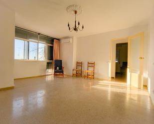 Living room of Flat to rent in Sanlúcar la Mayor  with Air Conditioner