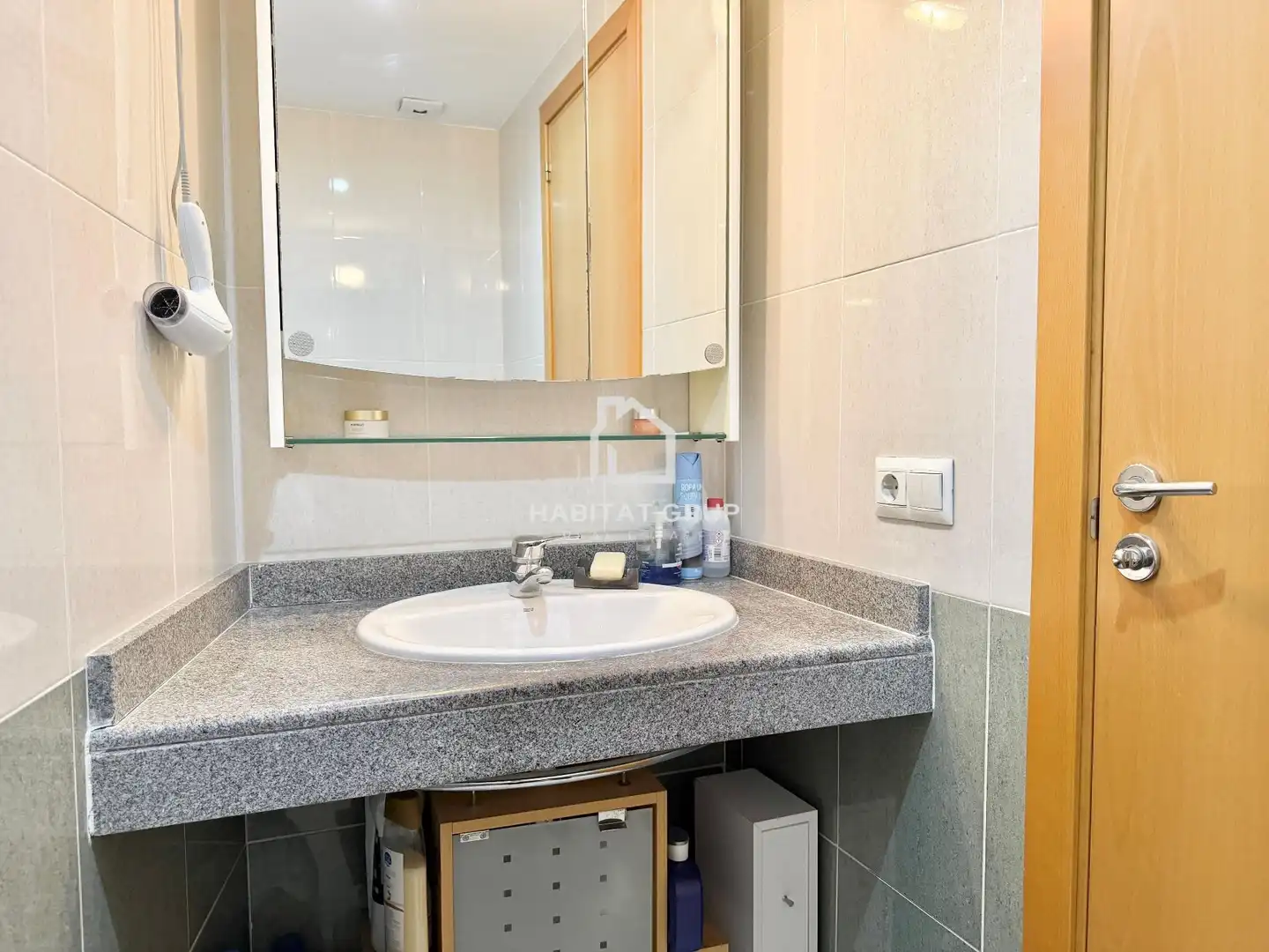 Baño de Piso en venta en Girona con Terraza