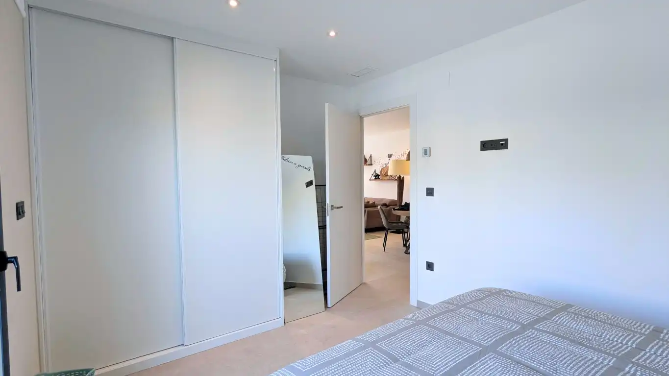 Dormitori de Planta baixa en venda en Algorfa amb Aire condicionat, Jardí privat i Terrassa