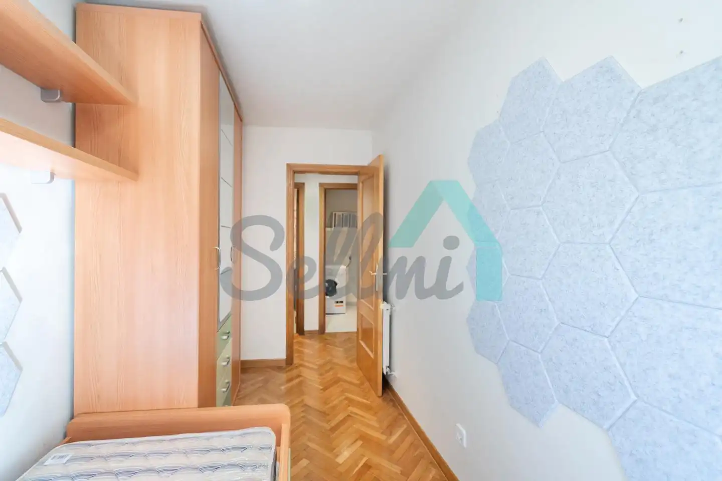 Bedroom of Flat for rent in Oviedo   with Heating, Parquet flooring and Storage room