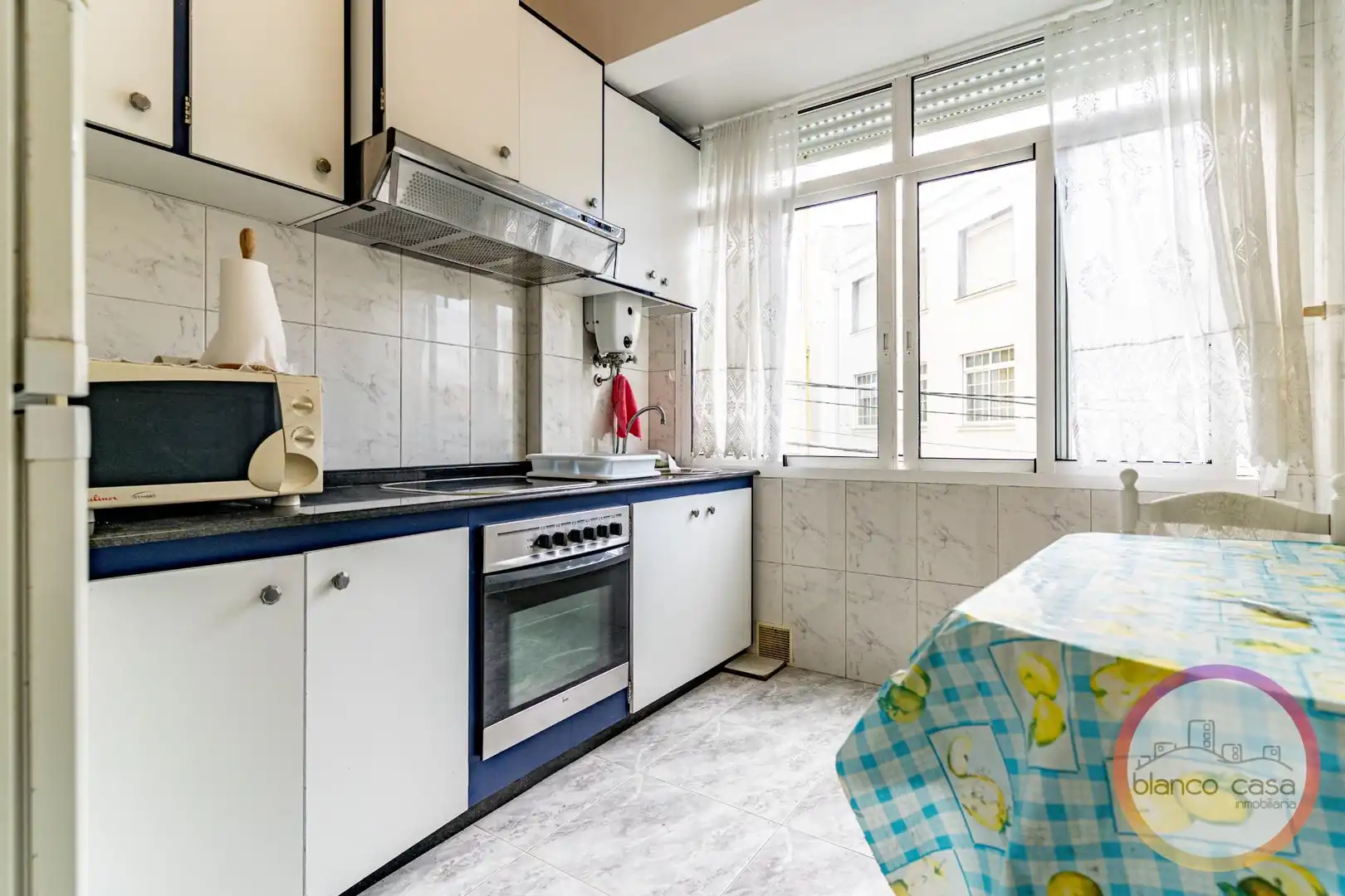 Kitchen of Flat for sale in Ponteceso  with Heating, Terrace and Storage room