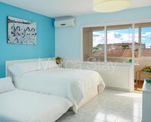 Schlafzimmer von Wohnung miete in Sitges mit Klimaanlage