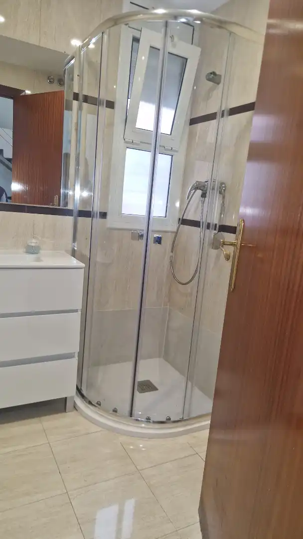 Bany de Apartament en venda en Castelldefels amb Aire condicionat i Alarma