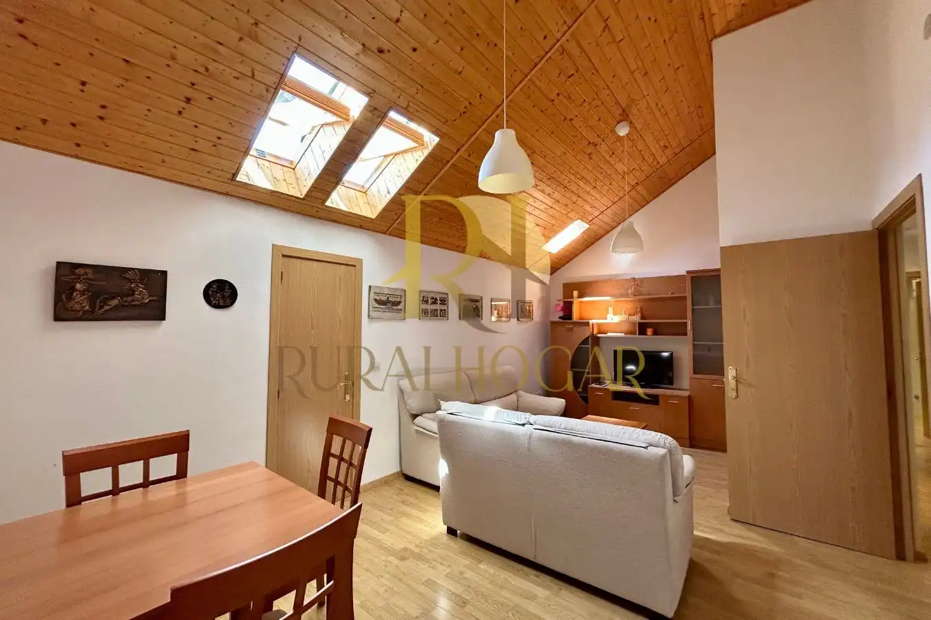 Wohnzimmer von Wohnung zum Verkauf in Cabrillanes