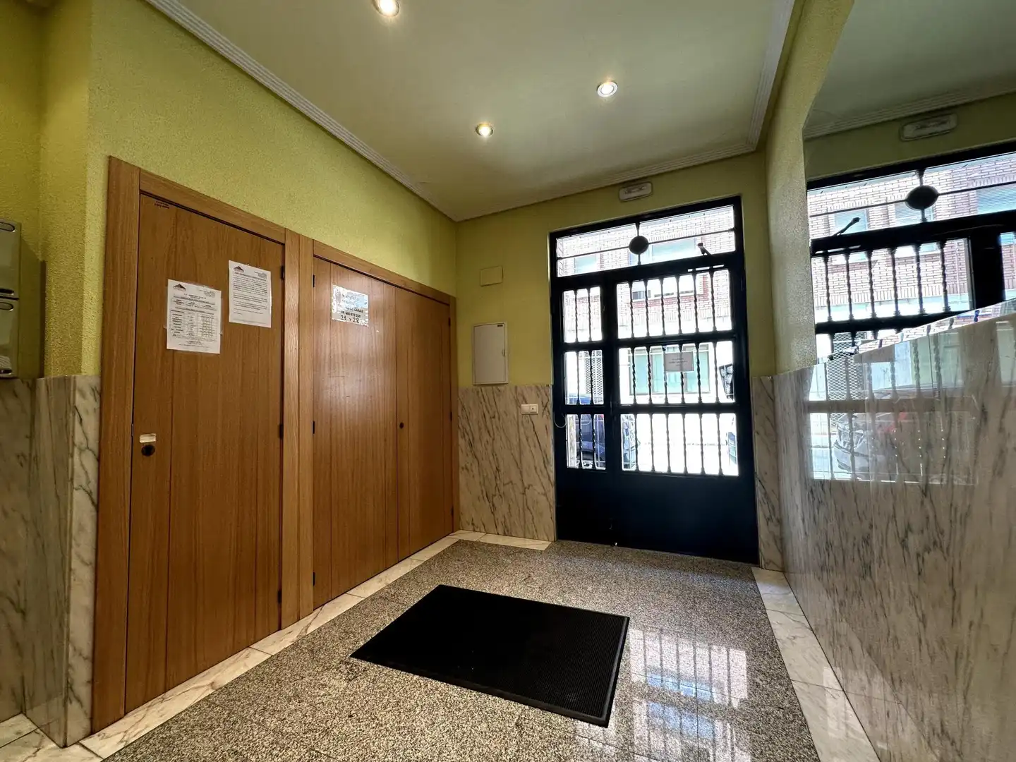 Apartamento en venta en León Capital  con Calefacción y Terraza