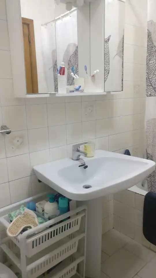 Baño de Piso de alquiler en Santiago de Compostela  con Calefacción y Amueblado