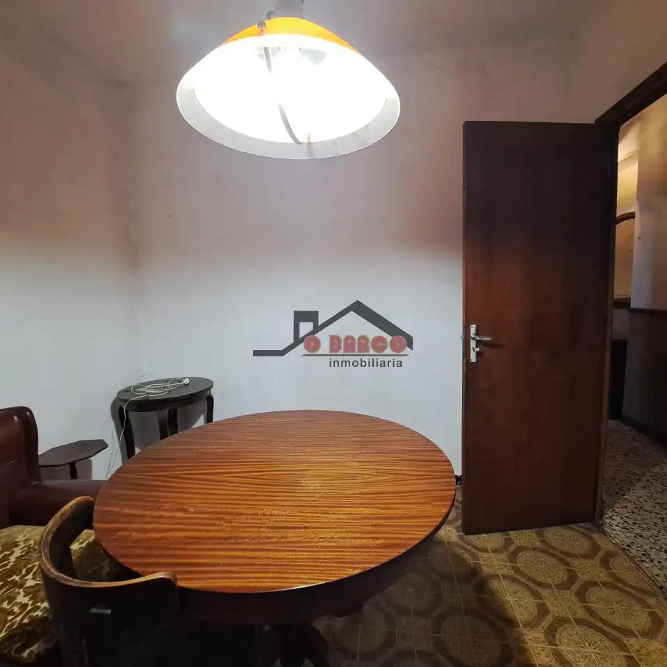 Casa amb terrassa en venda a AVDA BIERZO, imagen 5
