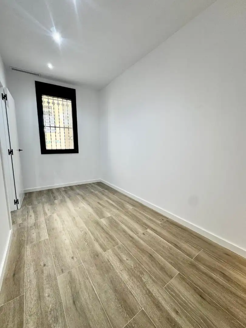 Bedroom of Ground floor for sale in Sabadell  with Air Conditioner, Heating and Private garden