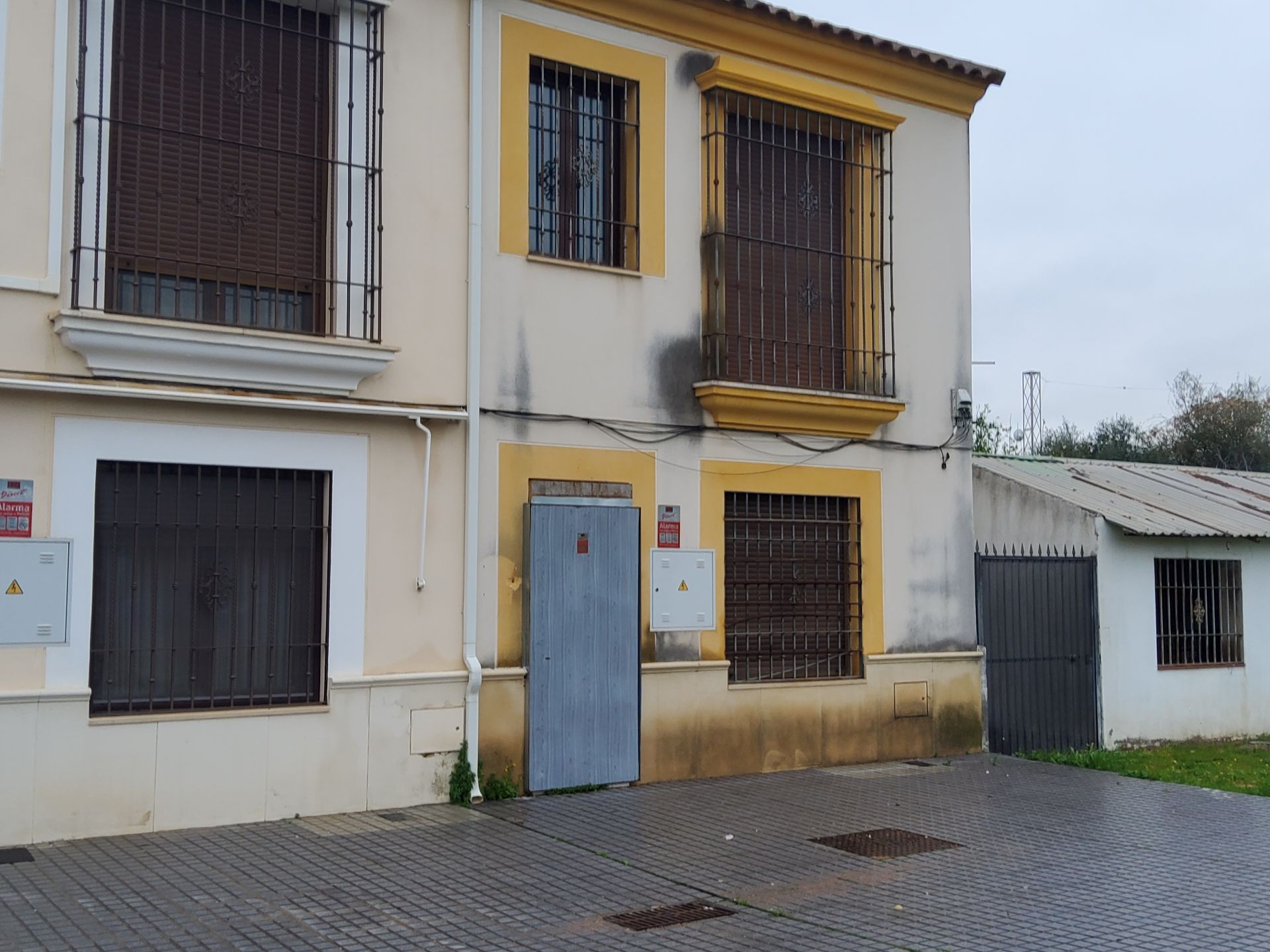 Vista exterior de Casa adosada en venda en  Córdoba Capital amb Jardí privat, Terrassa i Piscina