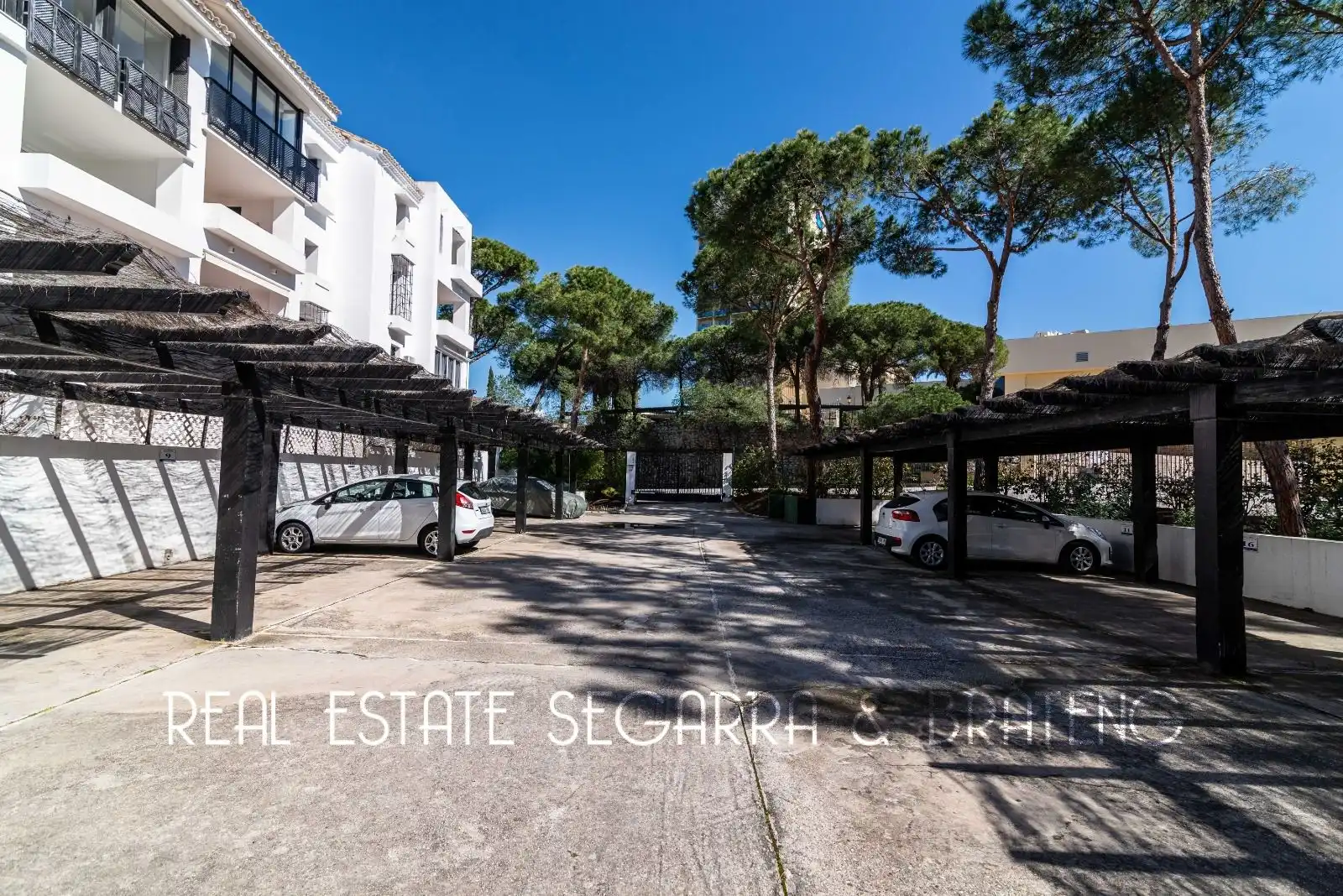 Exterior view of Attic for sale in Marbella  with Air Conditioner, Heating and Oven