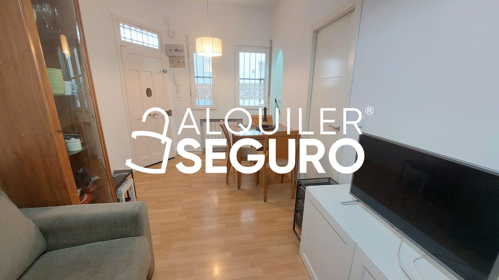 Living room of Flat to rent in  Madrid Capital  with Air Conditioner, Heating and Furnished