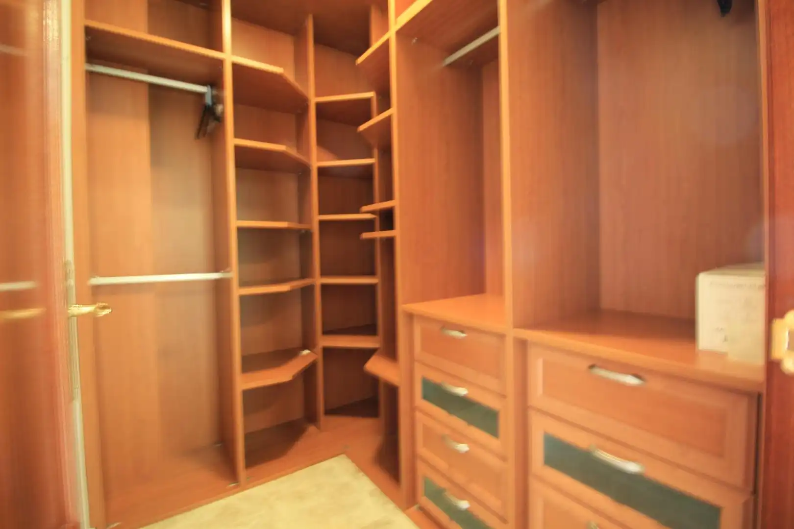 Habitación de Ático de alquiler en Badajoz con Aire acondicionado, Calefacción y Trastero