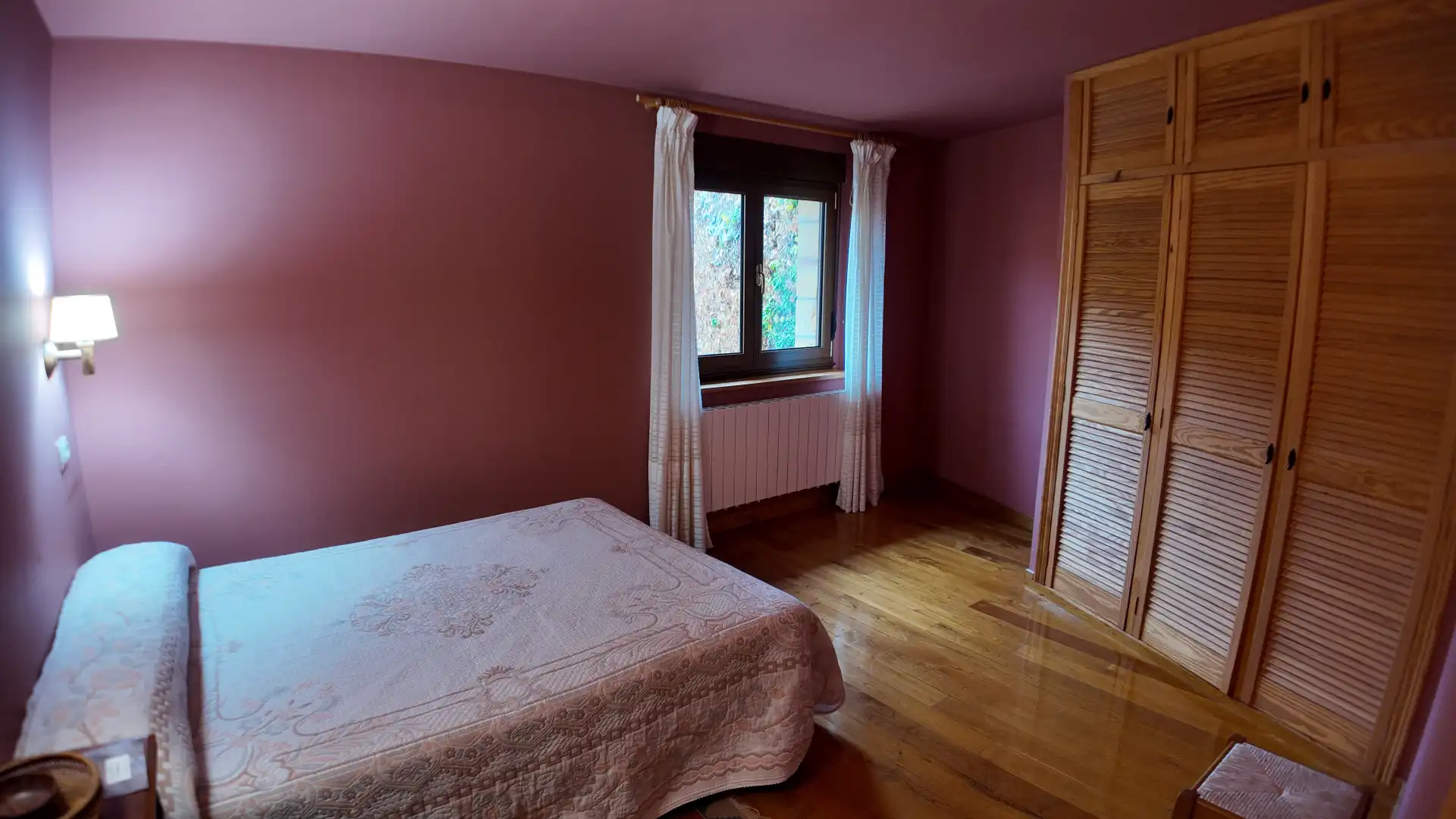 Dormitori de Finca rústica en venda en Pomar de Valdivia amb Parquet i Moblat