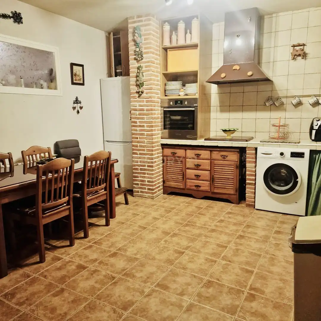 Cuina de Casa o xalet en venda en Erustes amb Aire condicionat