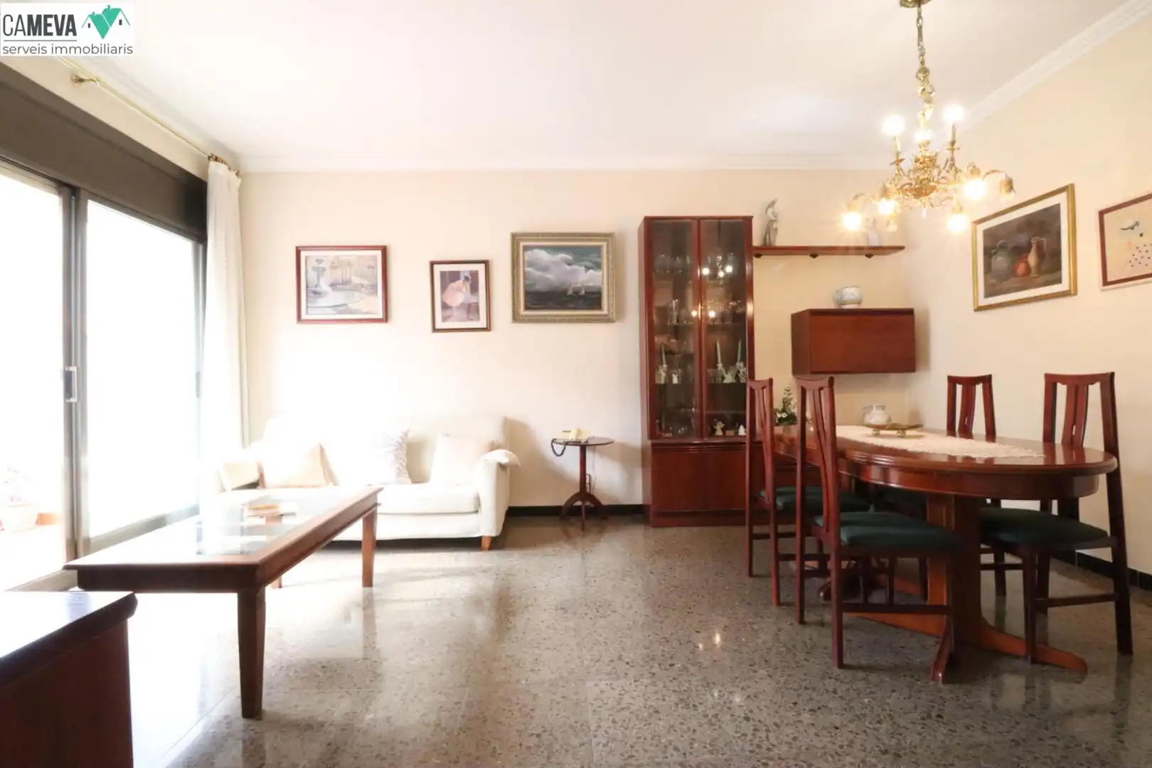 Sala de estar de Casa adosada en venta en Barberà del Vallès con Aire acondicionado, Calefacción y Terraza