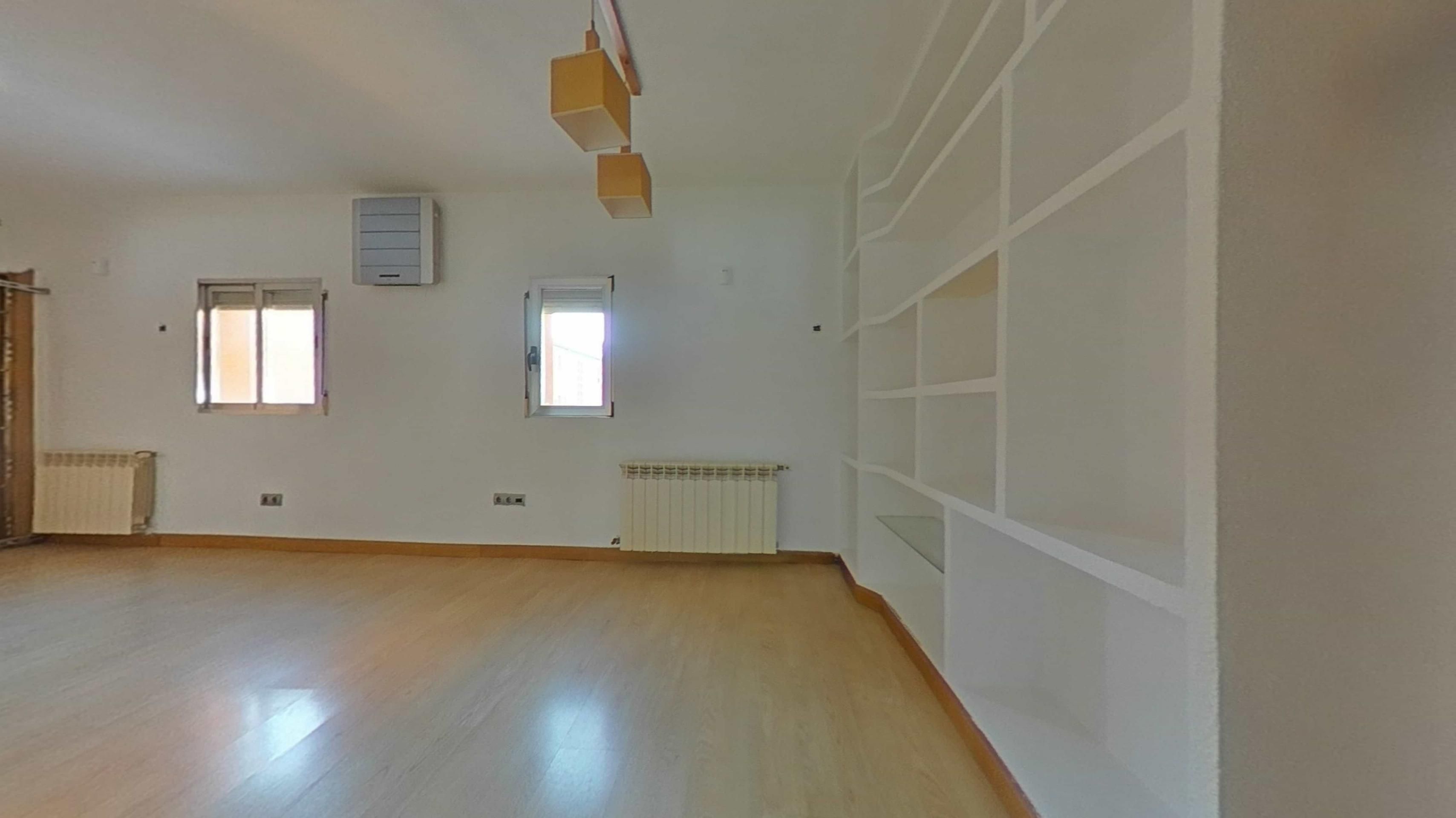 Sala d'estar de Pis en venda en  Madrid Capital