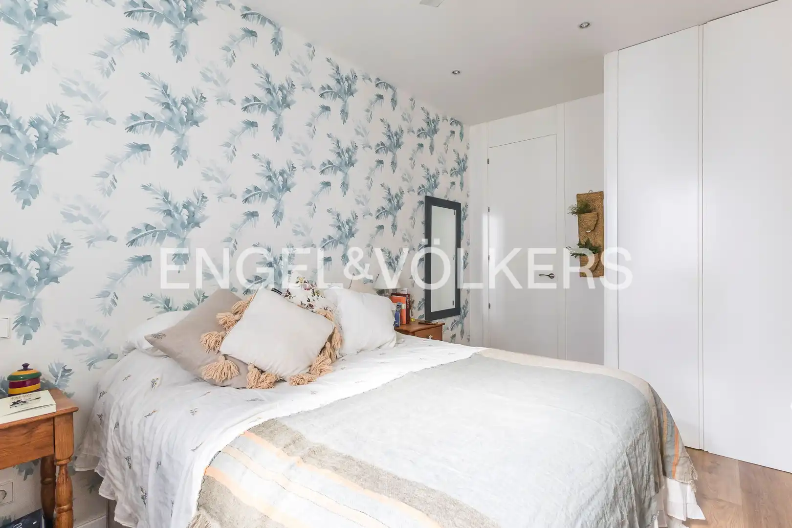 Schlafzimmer von Wohnung zum Verkauf in Madrid mit Klimaanlage, Heizung und Balkon