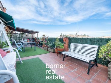 Ático con balcón en venta en LLUIS COMPANYS