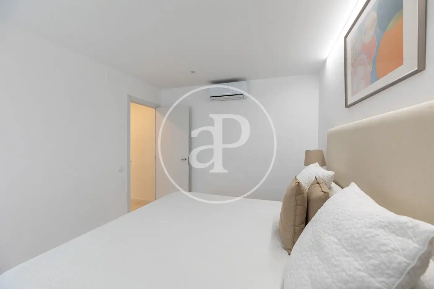 Bedroom of Flat for sale in Barcelona  with Air Conditioner, Heating and Furnished