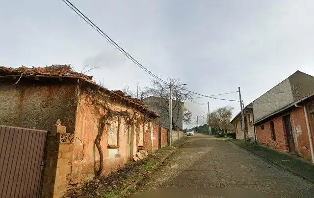 Casa adosada en venda en Villamejil