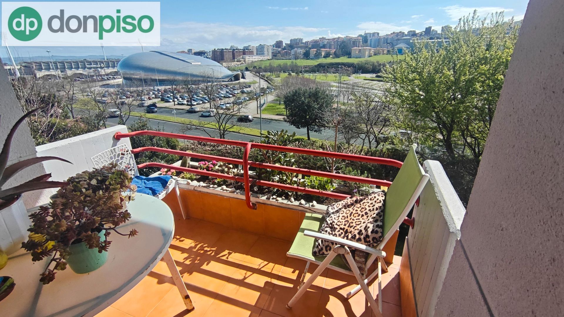 Terraza de Piso en venta en Santander con Amueblado y Piscina comunitaria