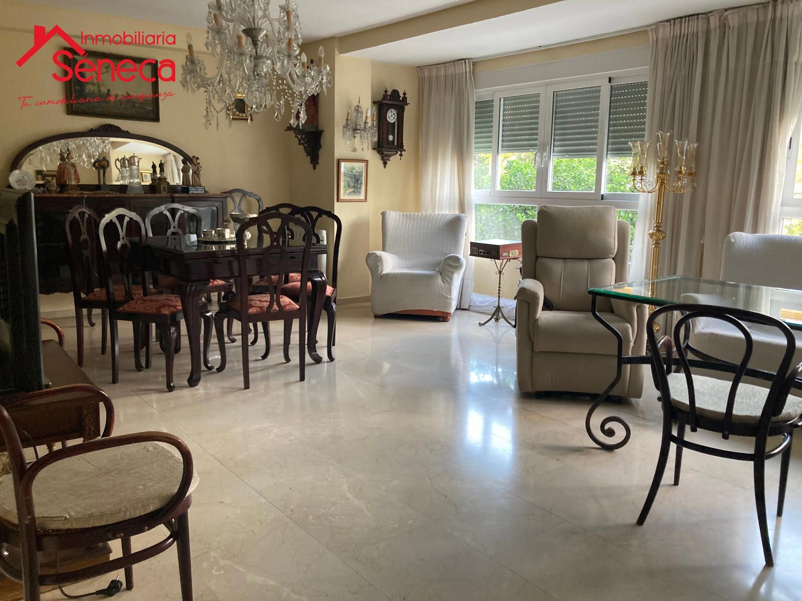 Sala d'estar de Pis en venda en  Córdoba Capital amb Calefacció i Traster